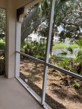 4264 Central Sarasota Pky, Unit 114 in Sarasota, FL - Foto de edificio - Building Photo