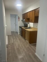 362 Rutherford Ave in Franklin, NJ - Foto de edificio - Building Photo