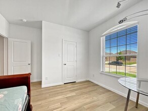 9728 Wild Pr Wy in Crowley, TX - Building Photo - Building Photo