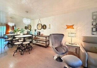 680 N Ashurst Ct, Unit I207 in Palm Springs, CA - Foto de edificio - Building Photo