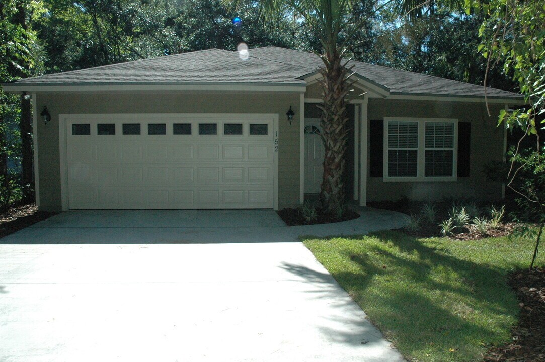 152 NW 23rd Dr in Gainesville, FL - Building Photo