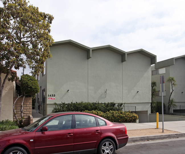 1433 Euclid St in Santa Monica, CA - Foto de edificio - Building Photo