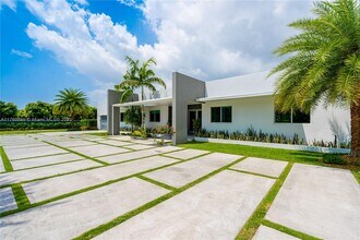 23660 SW 120th Ave in Princeton, FL - Building Photo - Building Photo
