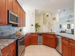 657 Soliel Dr in Naples, FL - Building Photo - Building Photo