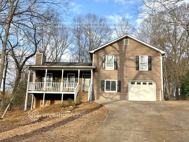 property at 1621 Highland Ct