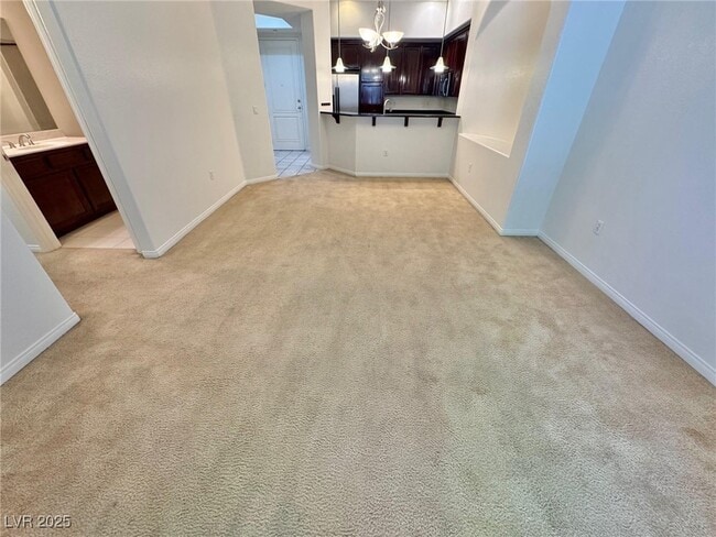 32 E Serene Ave in Las Vegas, NV - Building Photo - Building Photo