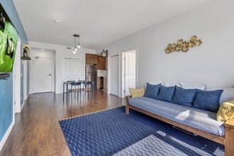 607 17 Av NW in Calgary, AB - Building Photo - Building Photo