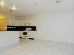 1104 NE 17th Terrace in Fort Lauderdale, FL - Building Photo - Building Photo