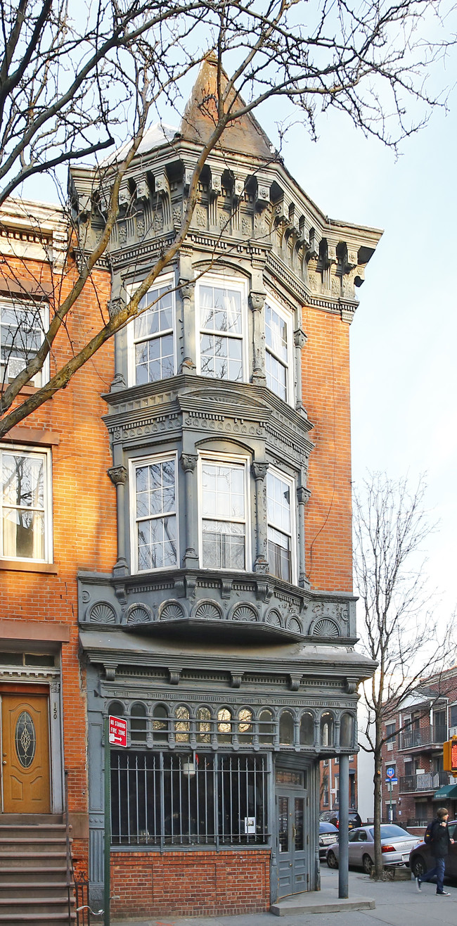 148 Hoyt St in Brooklyn, NY - Foto de edificio - Building Photo