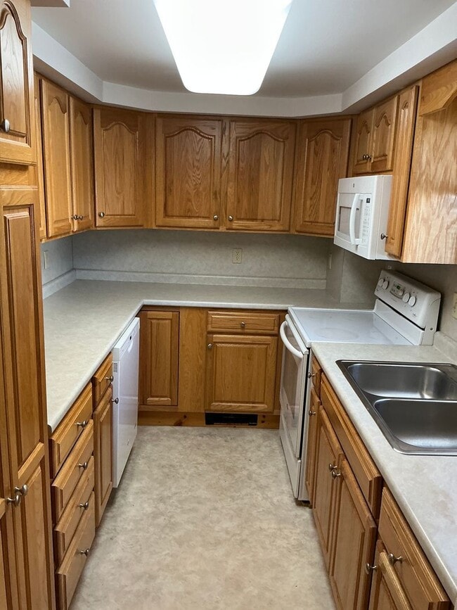 153 Northern Ave in Augusta, ME - Building Photo - Building Photo