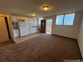 1626 Frog Ln in Honolulu, HI - Building Photo