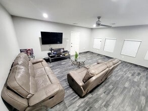 7210 Colton St in Houston, TX - Building Photo - Building Photo