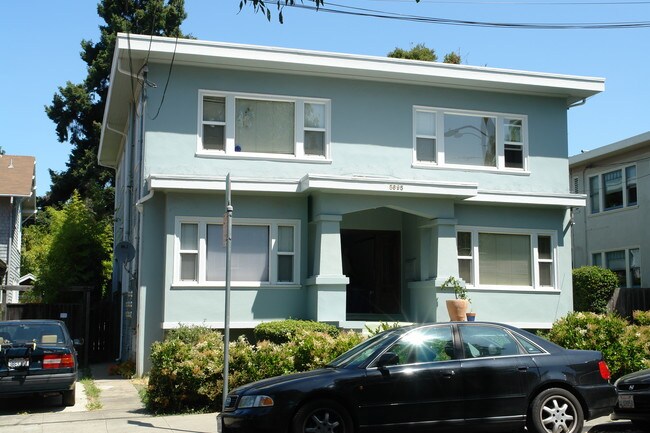 5695 Oak Grove Ave in Oakland, CA - Foto de edificio - Building Photo