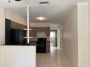 3318 W Walnut St in Tampa, FL - Building Photo - Building Photo