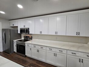 1338 Cloverdale Dr in Richardson, TX - Building Photo - Building Photo