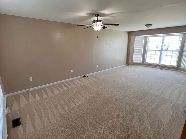 2429 Heather Hill Ct in Belleville, IL - Building Photo - Building Photo