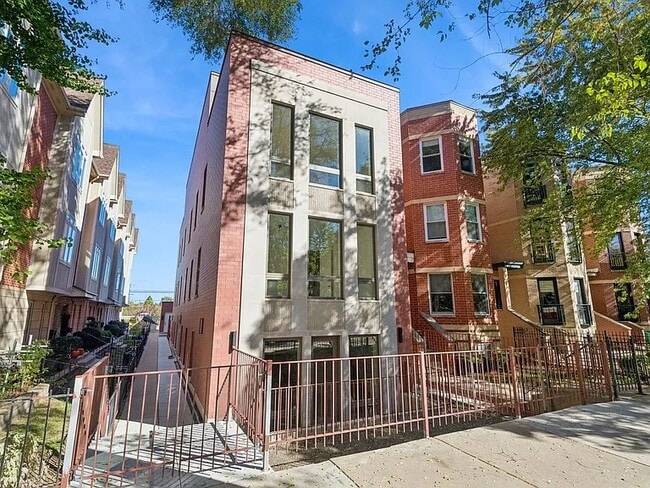 2323 N Lister Ave, Unit 1F