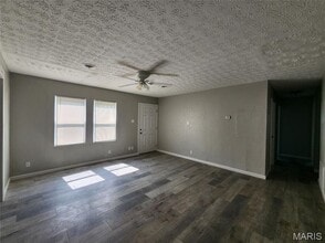 703 St Paul Dr in Sauget, IL - Building Photo - Building Photo