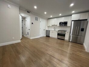 12 Lopez Ave in Cambridge, MA - Building Photo - Building Photo