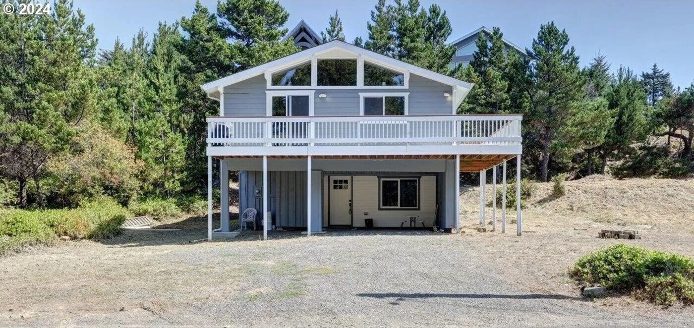 29536 I St in Ocean Park, WA - Building Photo