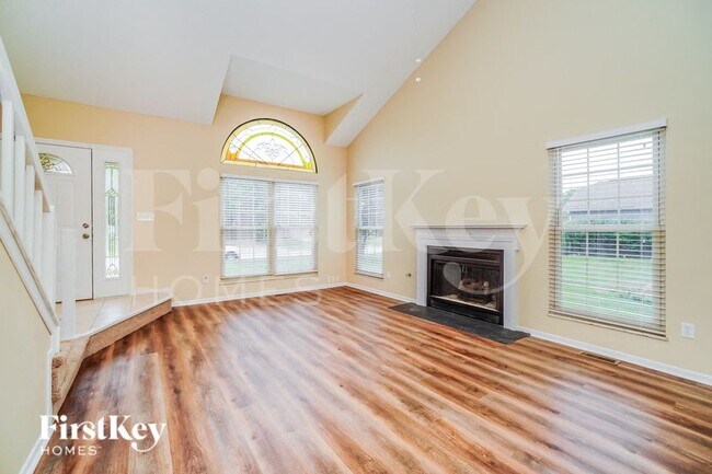 1103 Crestview St in Reynoldsburg, OH - Building Photo - Building Photo