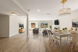 25045 MacKenzie St in Laguna Hills, CA - Building Photo - Building Photo