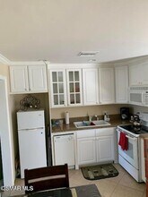 710 Calle Cardo in Thousand Oaks, CA - Building Photo - Building Photo