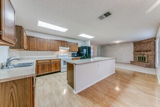 16407 Encanto Pass in San Antonio, TX - Building Photo - Building Photo