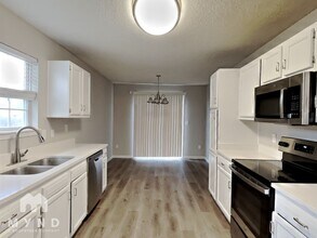 15466 Ten Point Dr in Noblesville, IN - Building Photo - Building Photo