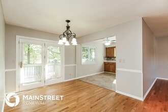 5221 N Wyandotte St in Gladstone, MO - Foto de edificio - Building Photo