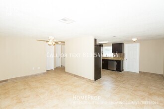 7302 Deerfield Dr in Port Richey, FL - Building Photo - Building Photo