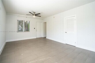 8300 Abbott Ave in Miami Beach, FL - Building Photo - Building Photo