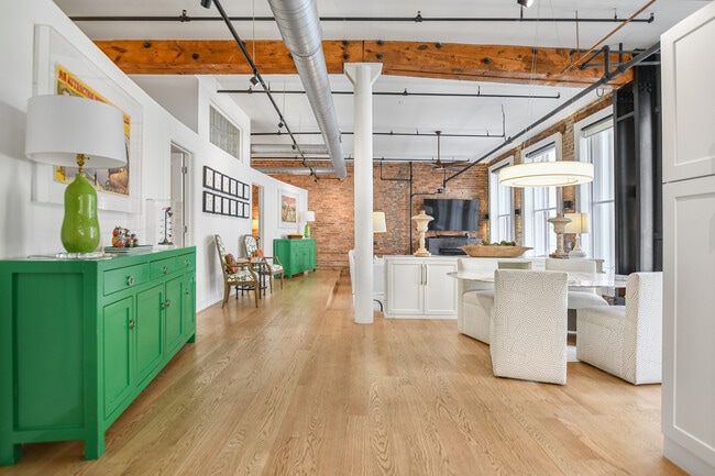 711 S Dearborn St in Chicago, IL - Building Photo - Building Photo