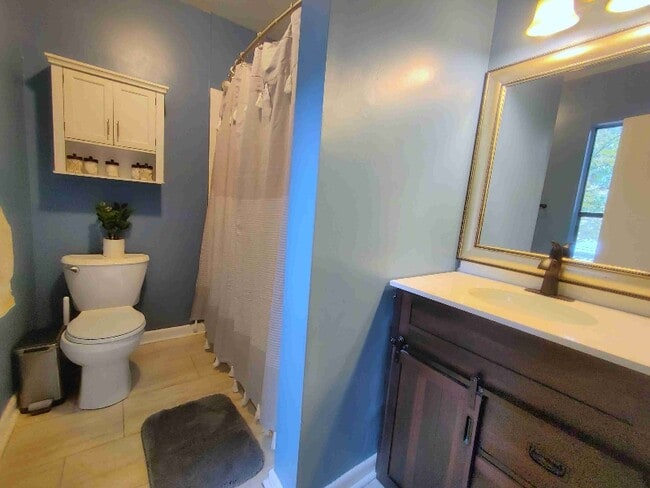 217 Village Ln in Greensboro, NC - Building Photo - Building Photo