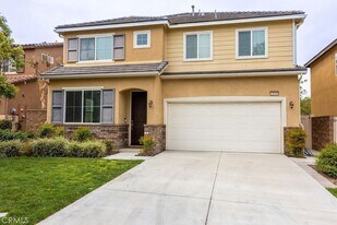 3294 Ledgewood Cir in Riverside, CA - Building Photo