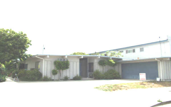 1202 Tennyson St in Manhattan Beach, CA - Building Photo