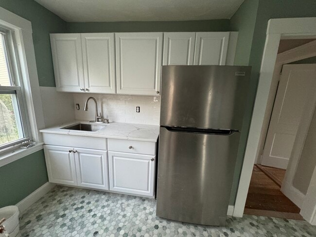 324 Arlington St, Unit 1