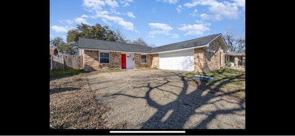 1017 Heritage Dr in Garland, TX - Building Photo - Building Photo