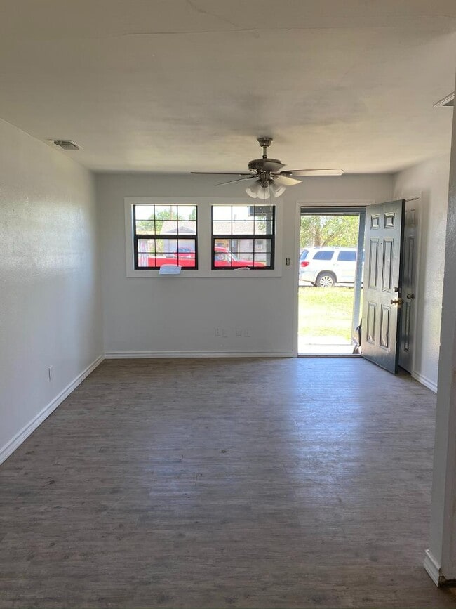 3506 E Baylor St in Lubbock, TX - Building Photo - Building Photo