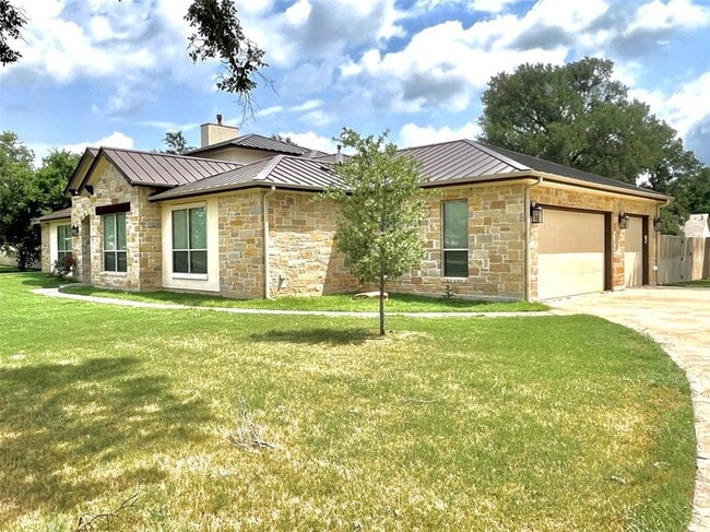 153 Eland Ave in Bastrop, TX - Building Photo - Building Photo