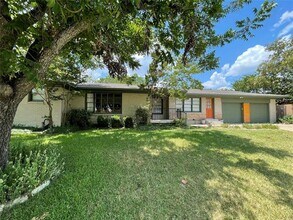 4616 Selkirk Dr in Fort Worth, TX - Building Photo - Building Photo