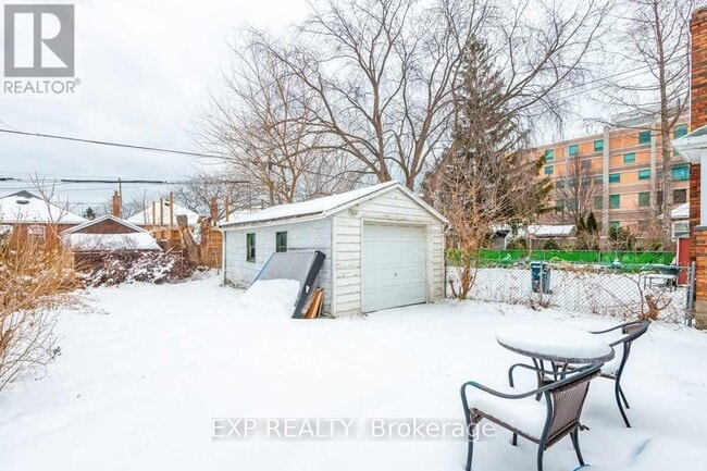 11 Fairside Ave in Toronto, ON - Building Photo - Building Photo