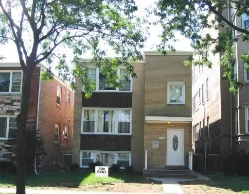 732 Dobson St in Evanston, IL - Building Photo