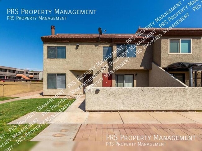 2040 S Longmore in Mesa, AZ - Building Photo - Building Photo