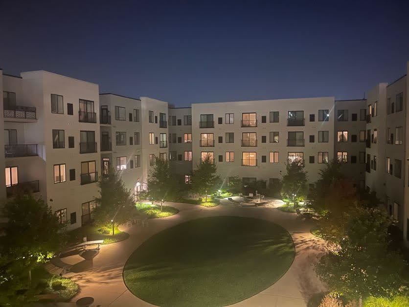 2132 City Gate Ln in Naperville, IL - Building Photo