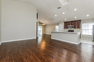 1598 Royal Oaks Dr in Apopka, FL - Building Photo - Building Photo