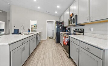 529 Vittorio Dr in Winter Haven, FL - Building Photo - Building Photo