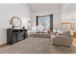 3315 120th Cir NE in Blaine, MN - Building Photo - Building Photo