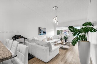 7531 W 29th Way in Hialeah, FL - Building Photo - Building Photo