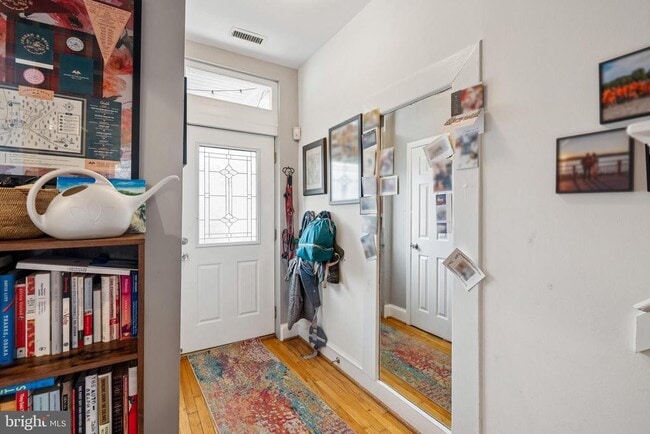 property at 1373 Quincy St NW